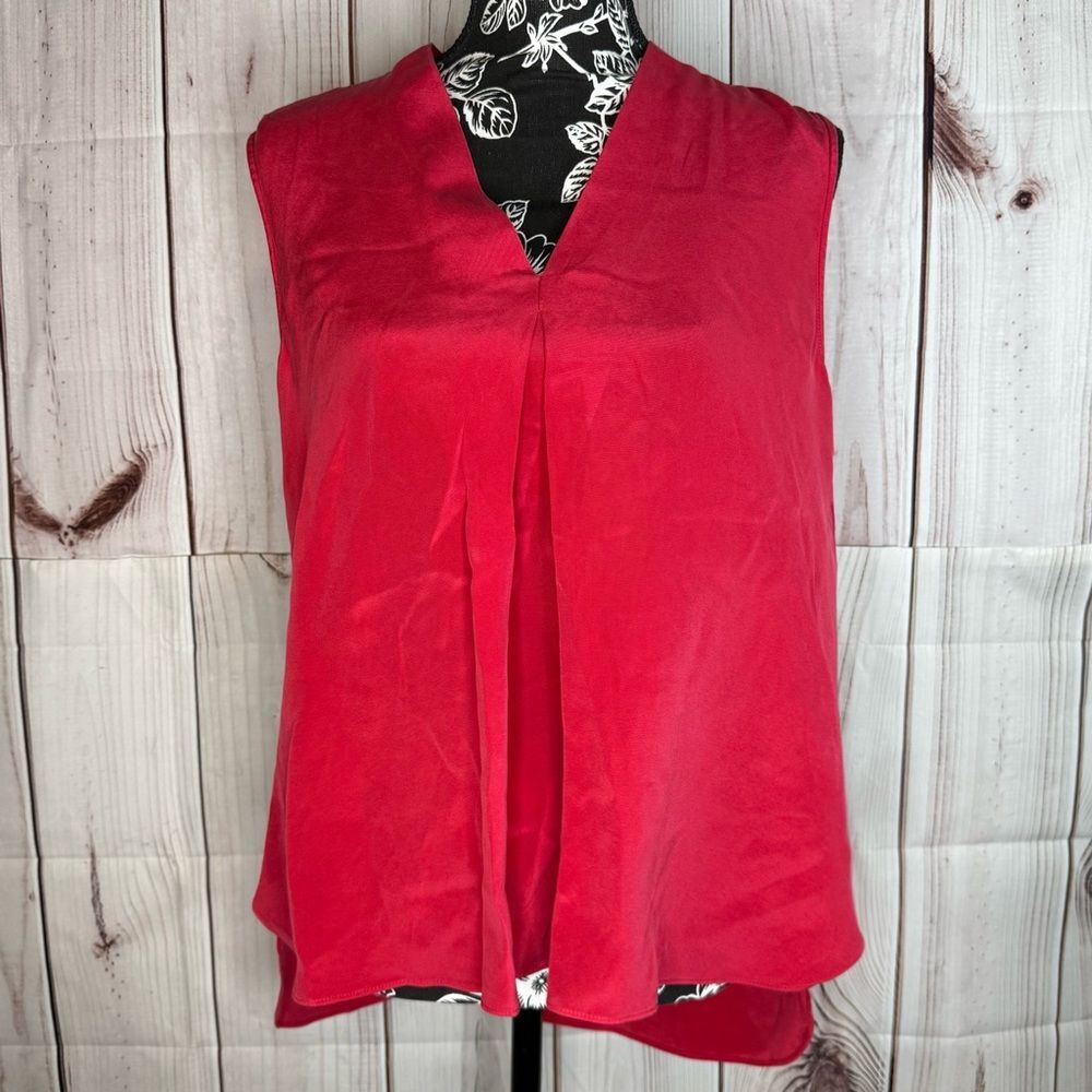 St John Sleeveless High Low Silk Blouse